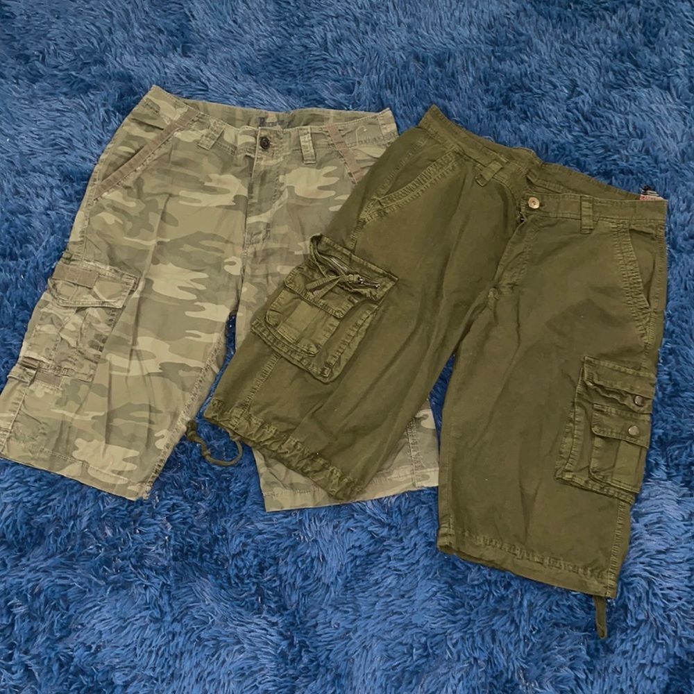 2 Pair Cargo shorts Camo & Army green 32